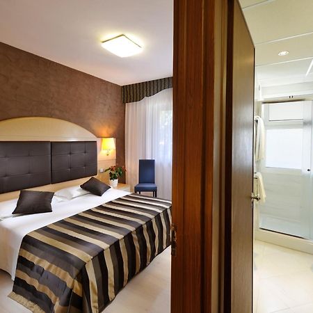 Hotel Eros Линяно Сабиадоро Екстериор снимка