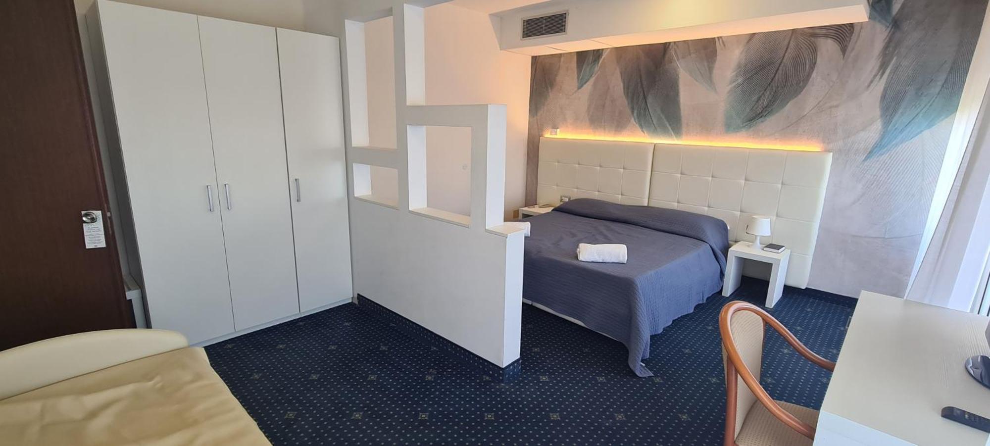 Hotel Eros Линяно Сабиадоро Екстериор снимка