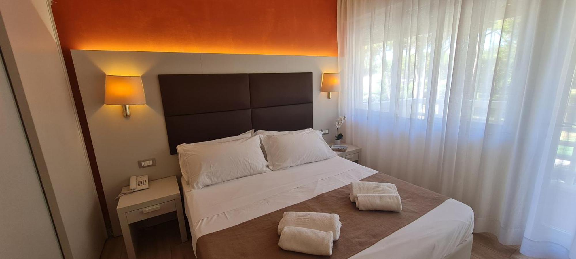 Hotel Eros Линяно Сабиадоро Екстериор снимка