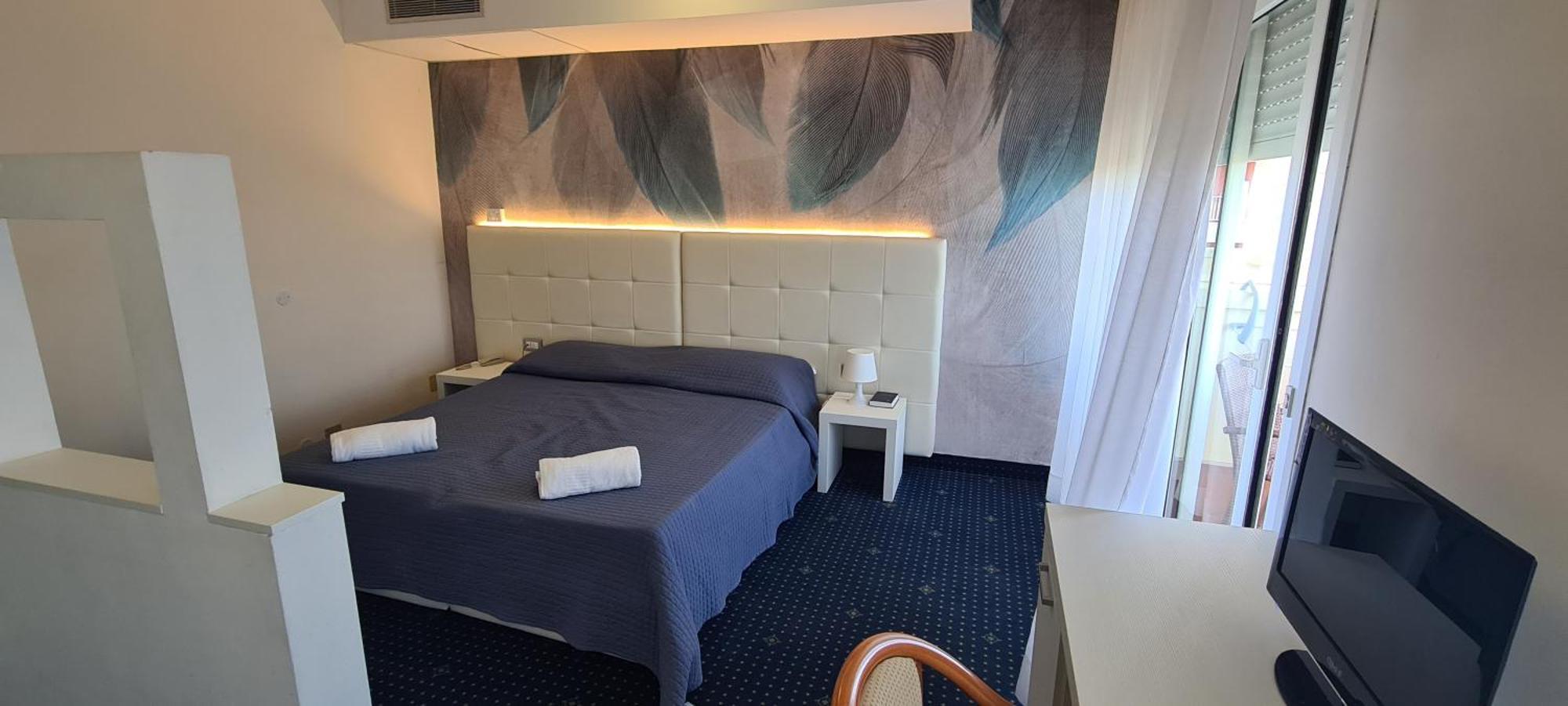 Hotel Eros Линяно Сабиадоро Екстериор снимка