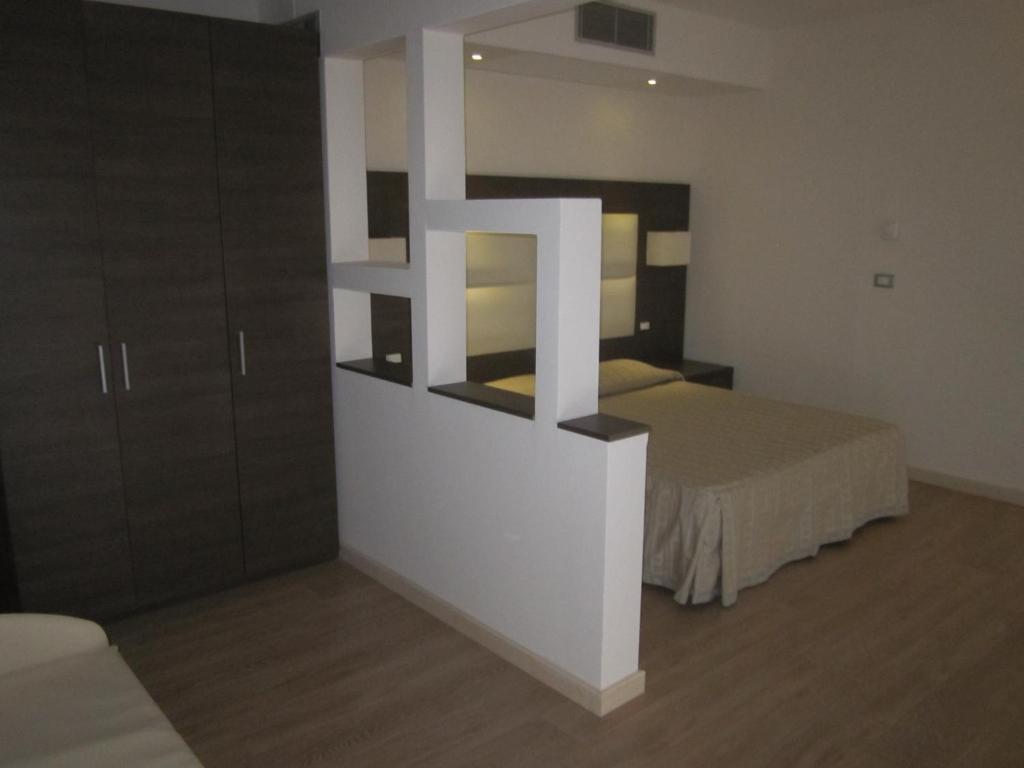 Hotel Eros Линяно Сабиадоро Екстериор снимка